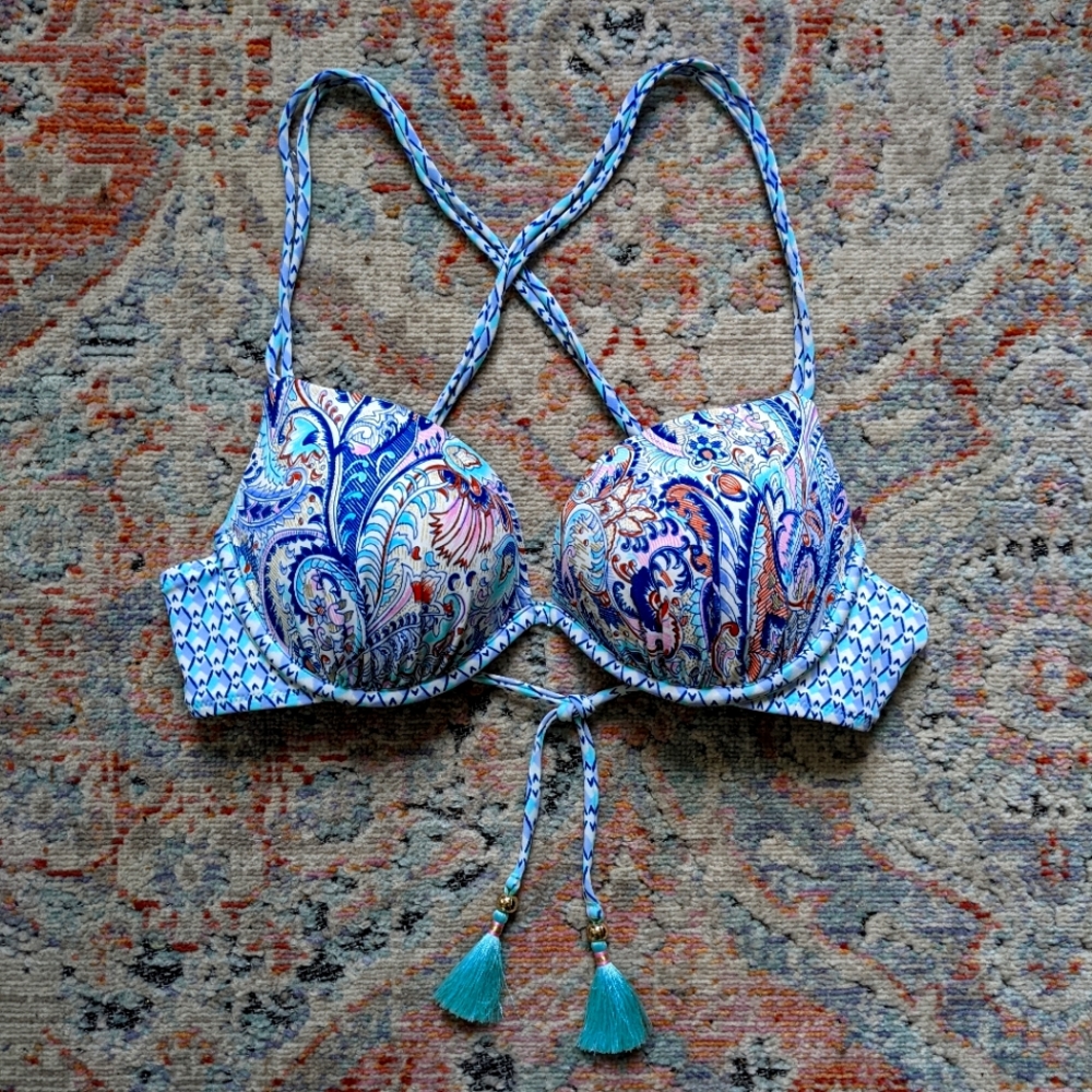 Victorias Secret Multi-Pattern Halter Underwire Tie Bathing Suit Top
